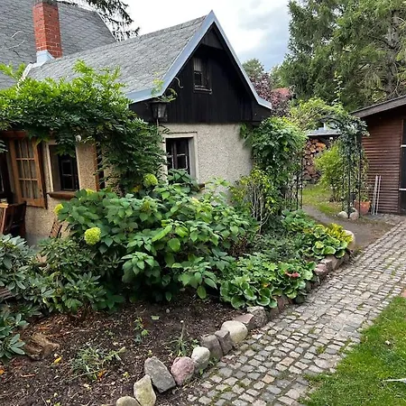 Cottage Mit Garten Michendorf Exterior photo